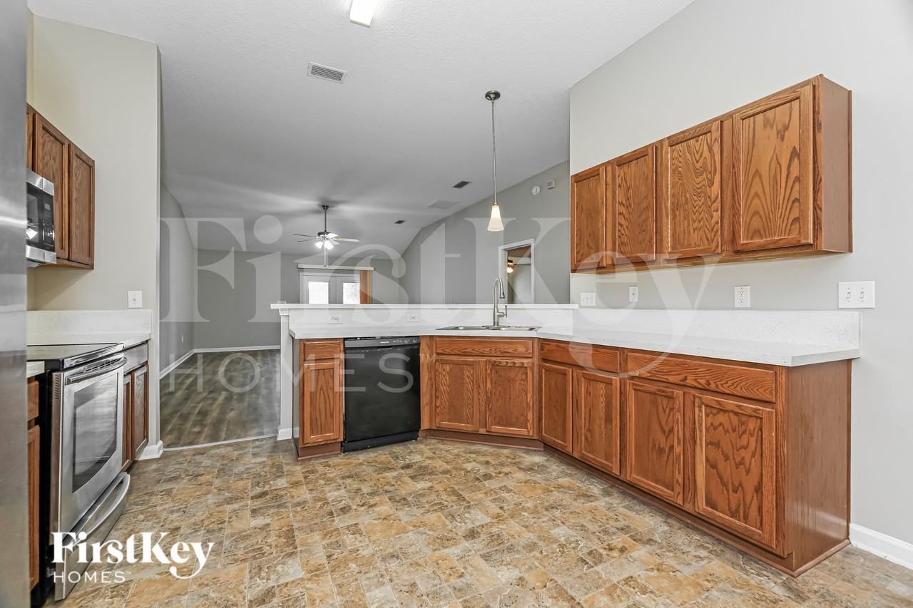 13772 Fish Eagle Dr W - Photo 7 of 19