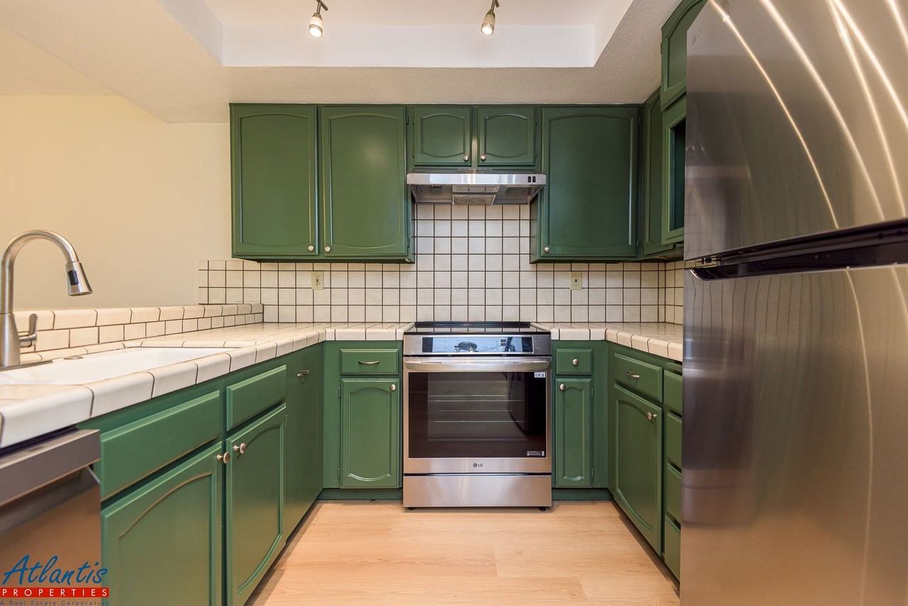 2931 Leotar Cir - Photo 4 of 22