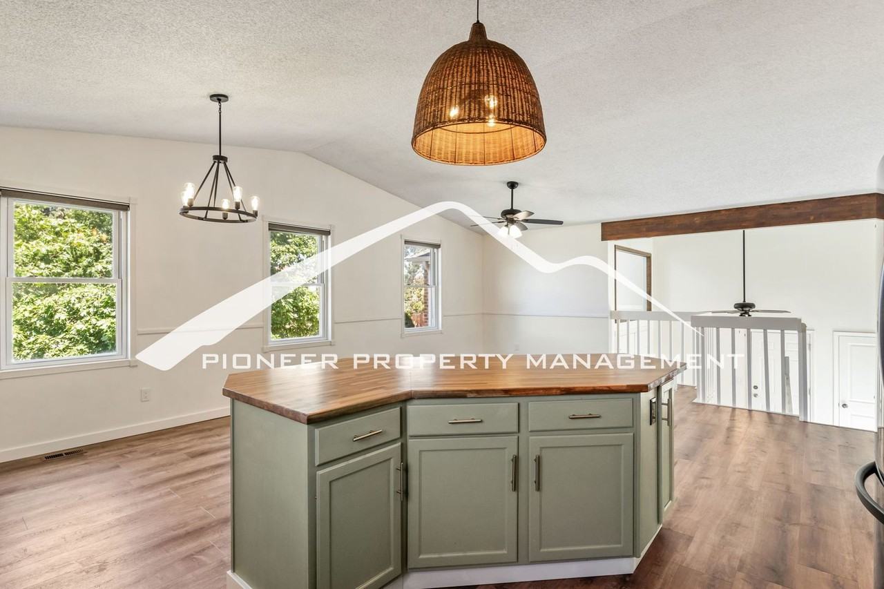 2607 Legend Dr - Photo 7 of 23