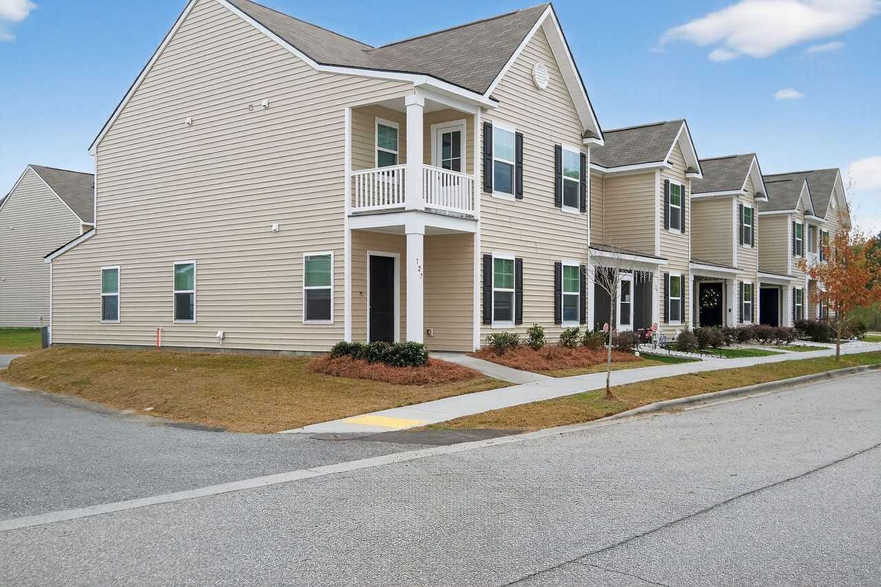 127 Birch Cir - Photo 2 of 30