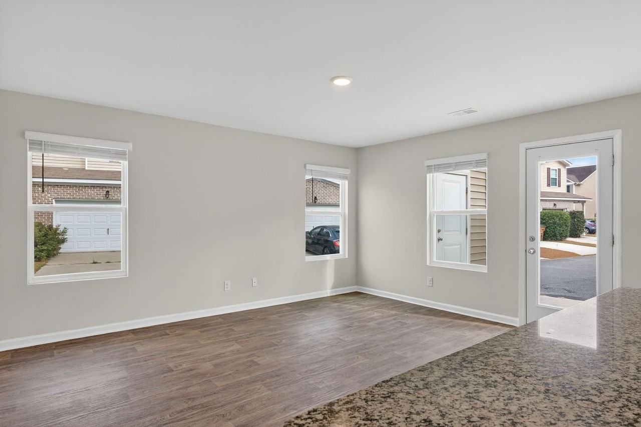 127 Birch Cir - Photo 6 of 30
