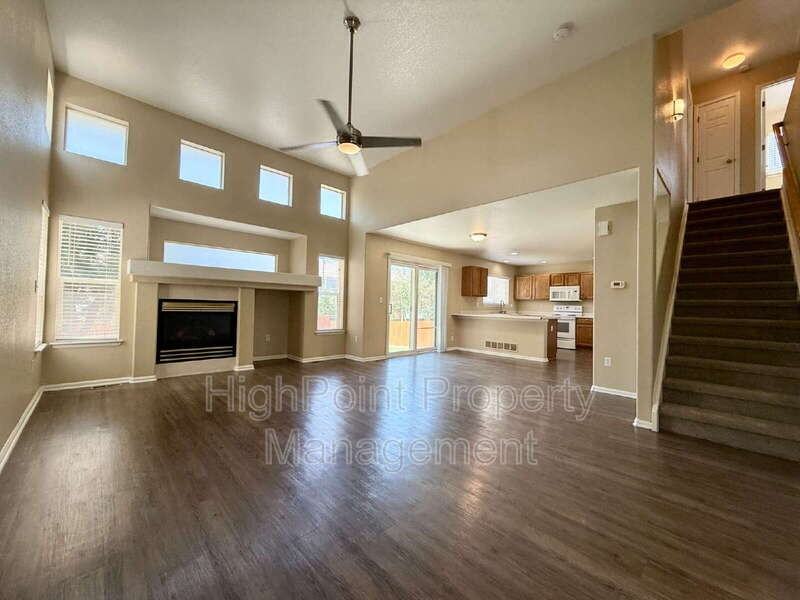 183 Mesa St - Photo 3 of 19