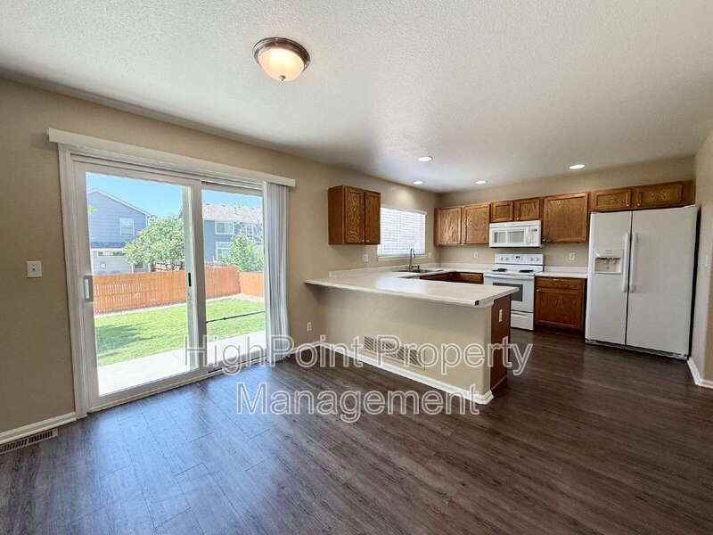 183 Mesa St - Photo 7 of 19