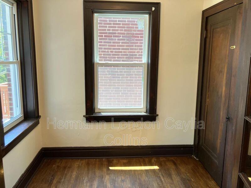 4427 S Grand Blvd #2F - Photo 4 of 17