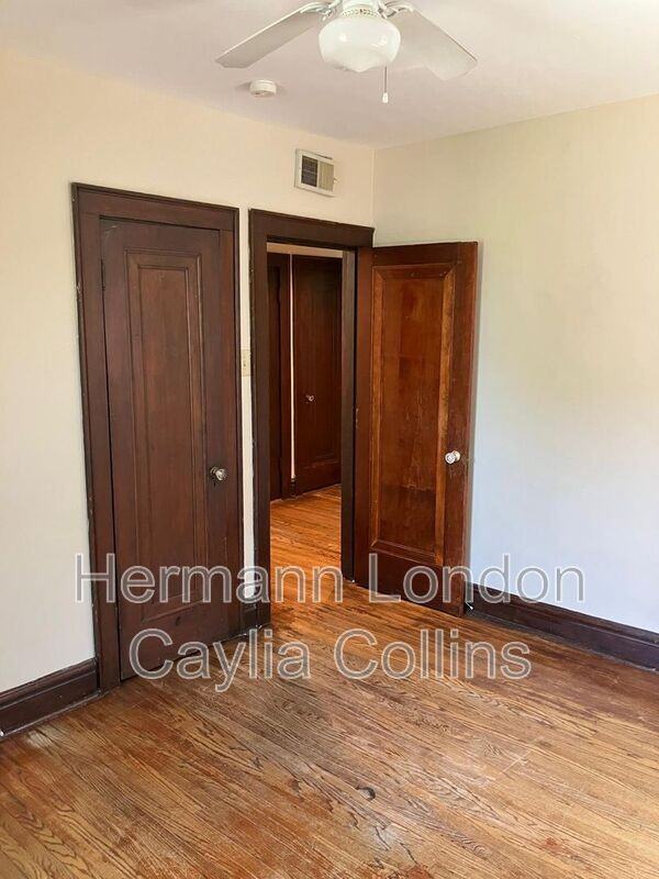 4427 S Grand Blvd #2F - Photo 7 of 17