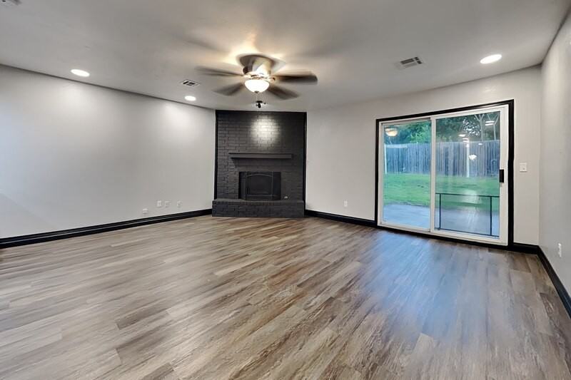 640 N Markwell Ave - Photo 2 of 17