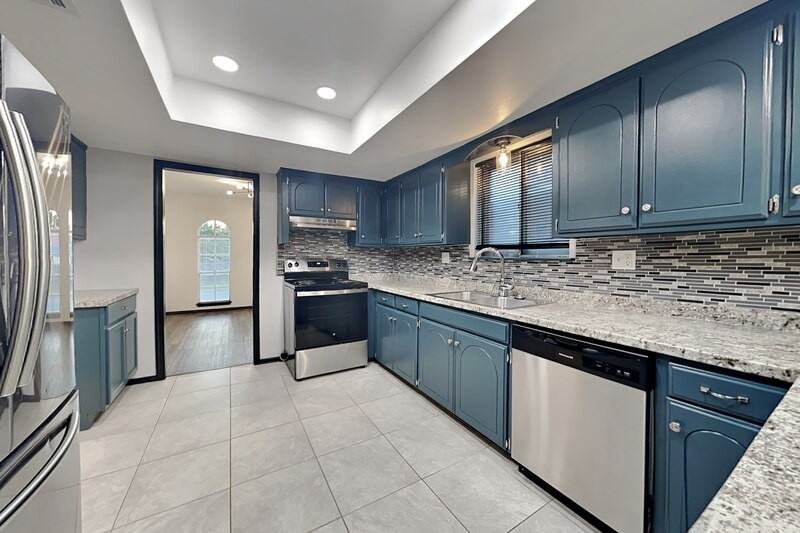 640 N Markwell Ave - Photo 4 of 17