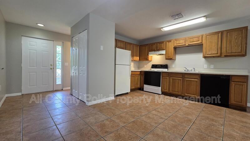 1210 Fairway Dr - Photo 2 of 21