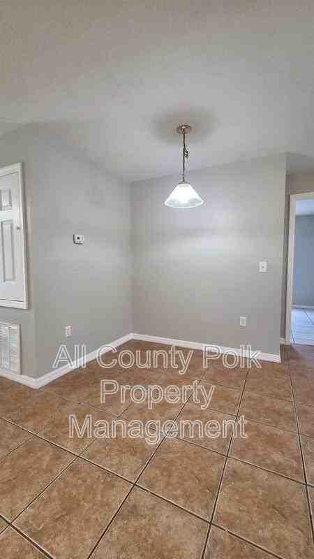 1210 Fairway Dr - Photo 6 of 21
