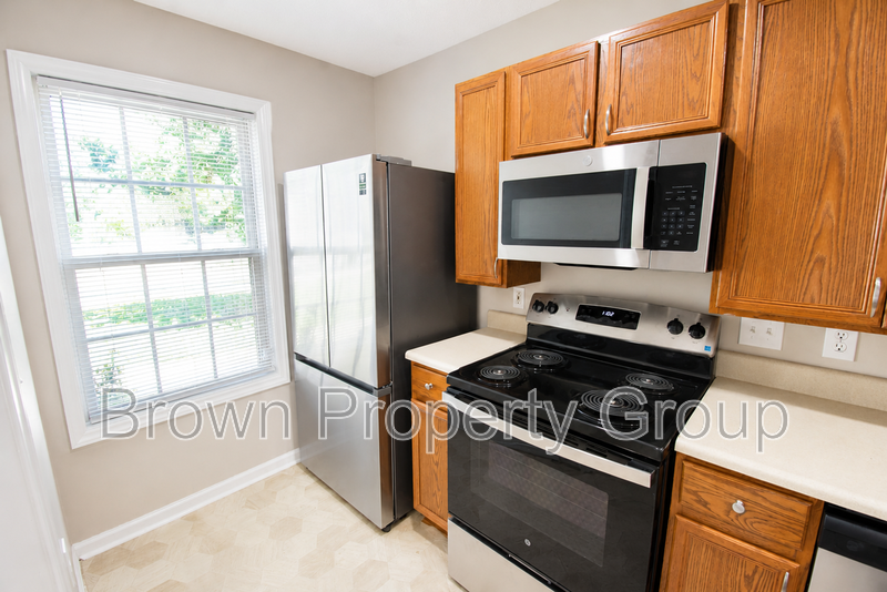 303 Hinsdale Ave - Photo 4 of 18