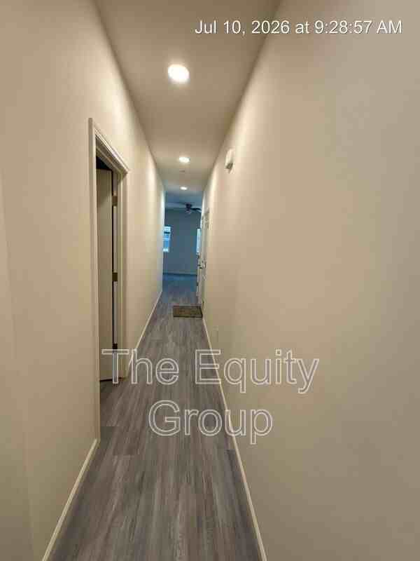 733 S Pinkham St #102 - Photo 3 of 26