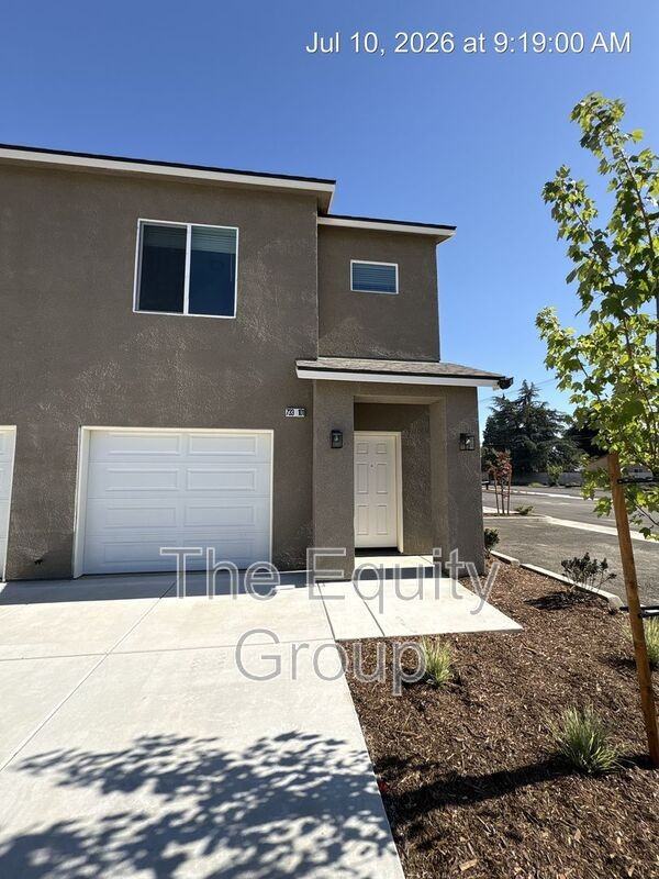 733 S Pinkham St #101 - Photo 2 of 25