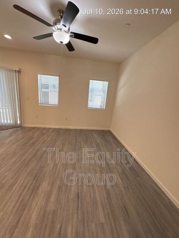 725 S Pinkham St #102 - Photo 7 of 26