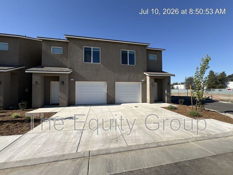 725 S Pinkham St #101