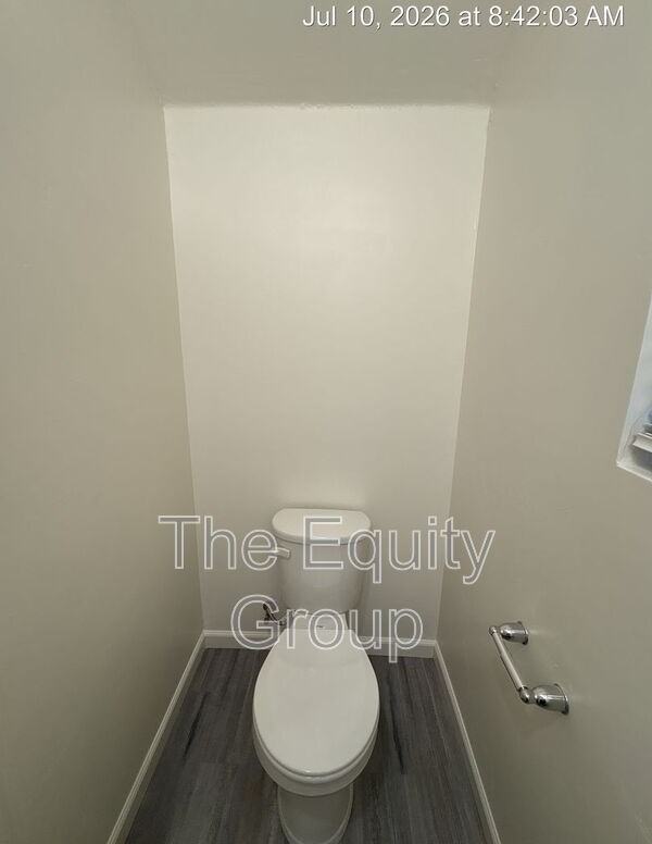 723 S Pinkham St - Photo 5 of 28