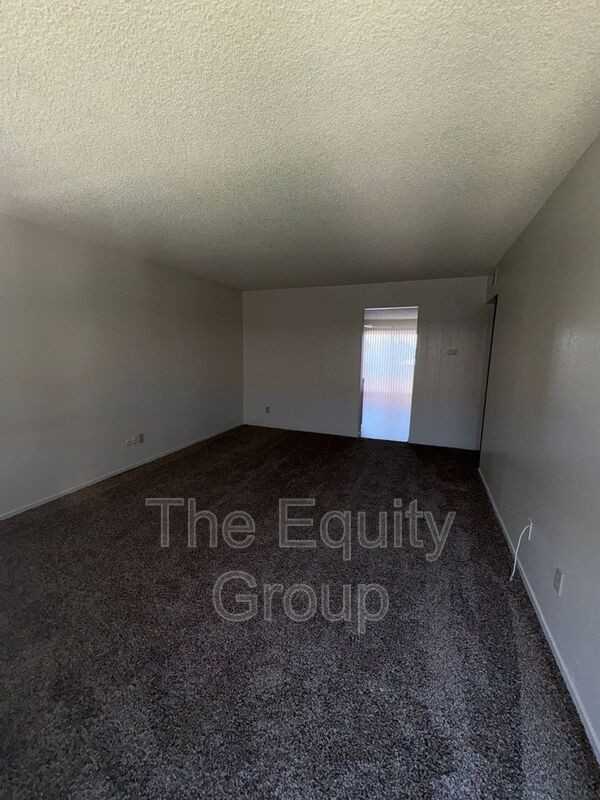 1865 Emma Lee Ln - Photo 4 of 25