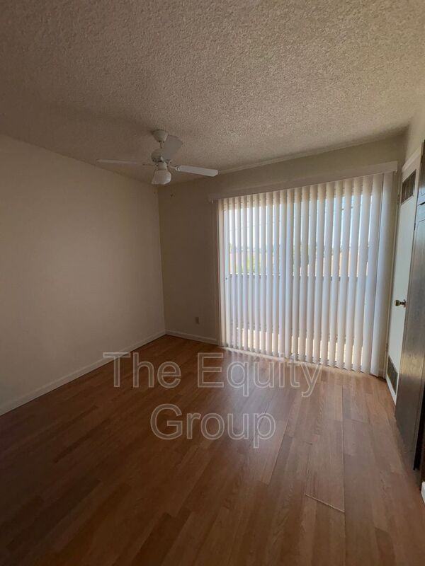 1865 Emma Lee Ln - Photo 5 of 25