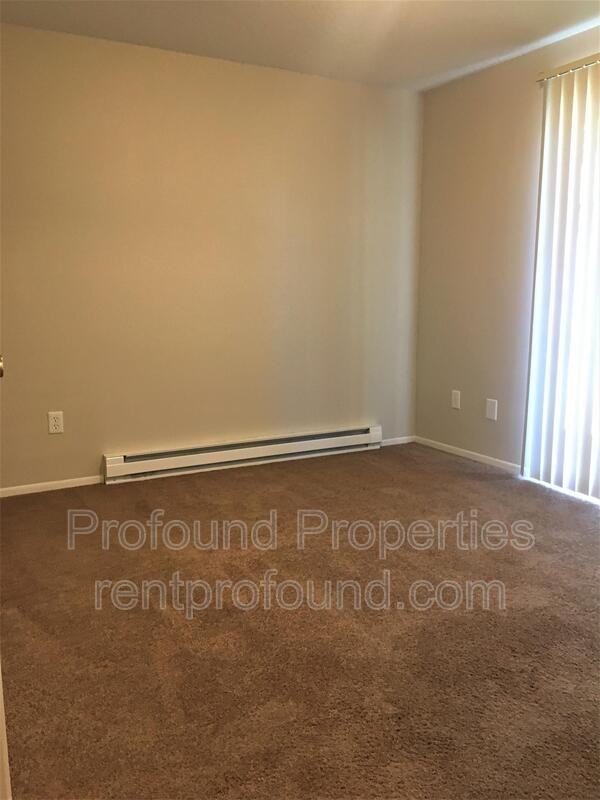221 Se 12th Ave - Photo 6 of 8