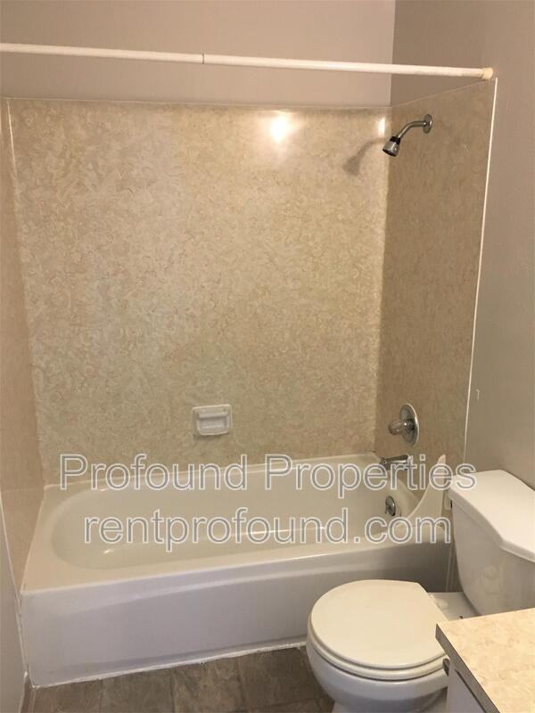 221 Se 12th Ave - Photo 7 of 8