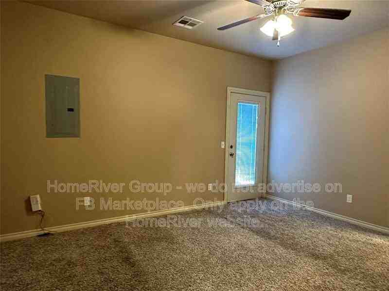 1005 Sw 92nd St - Photo 6 of 14