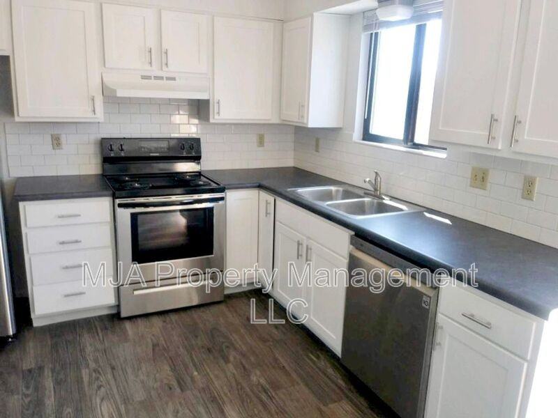 1413 Westnorth #2 - Photo 3 of 13