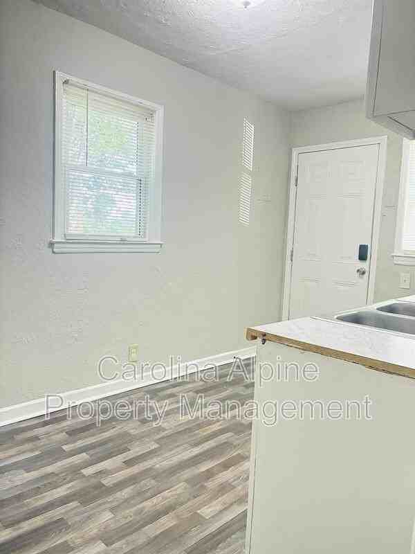 2648 Olando St - Photo 5 of 15