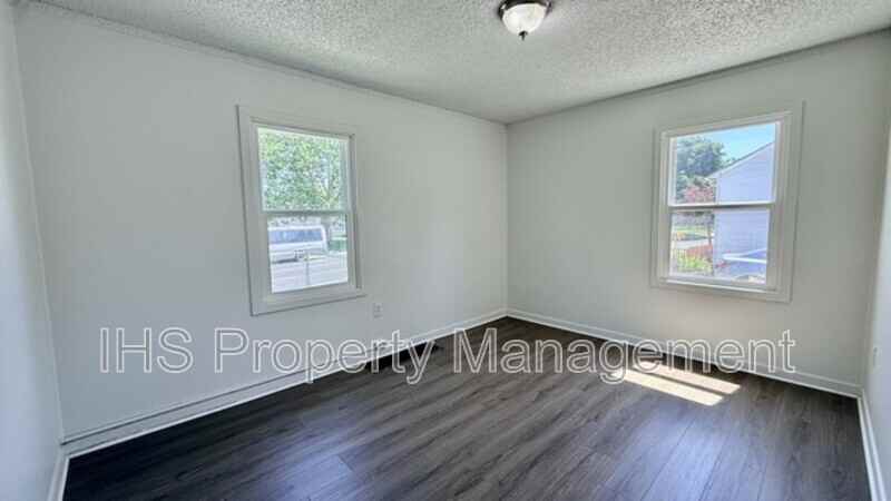 1209 Stevens Dr - Photo 6 of 14
