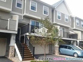 7528 Parkridge Ln - Photo 1 of 1