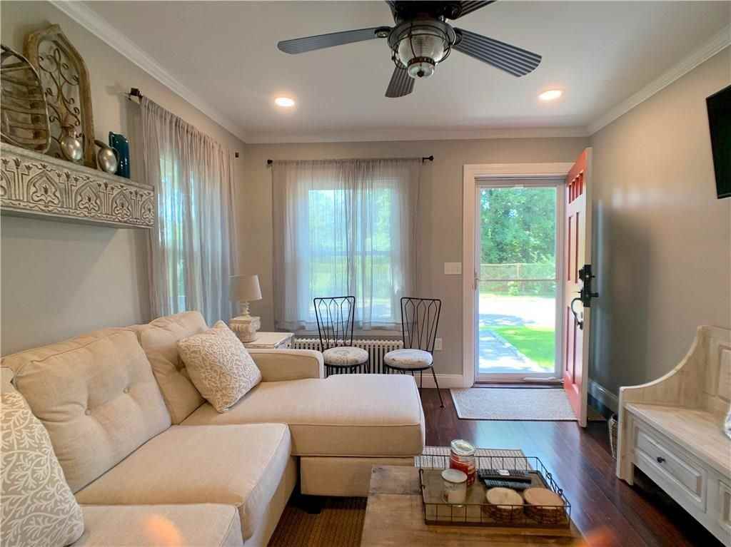18 Sylvan St - Photo 7 of 30