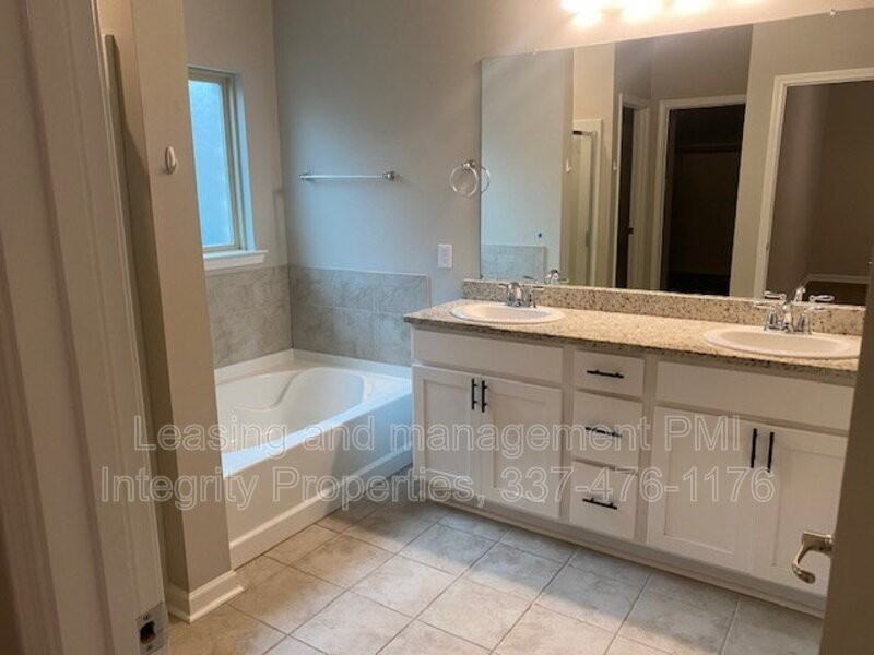 616 Vert Dr - Photo 6 of 11