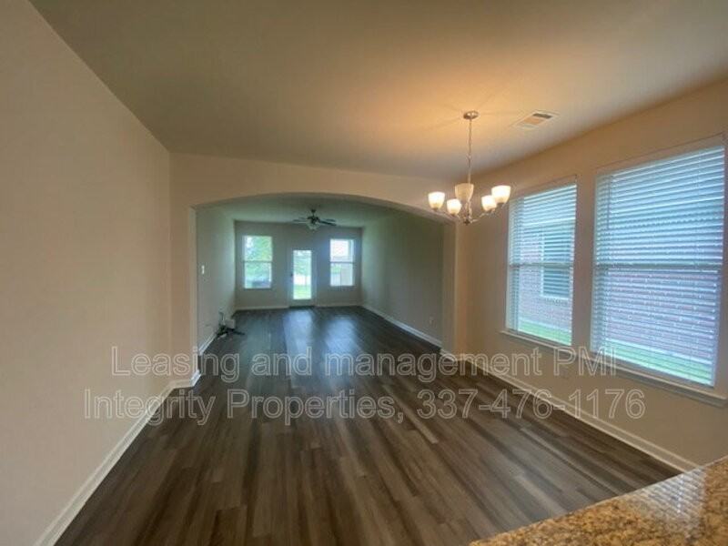 121 Rue Viansa - Photo 7 of 18