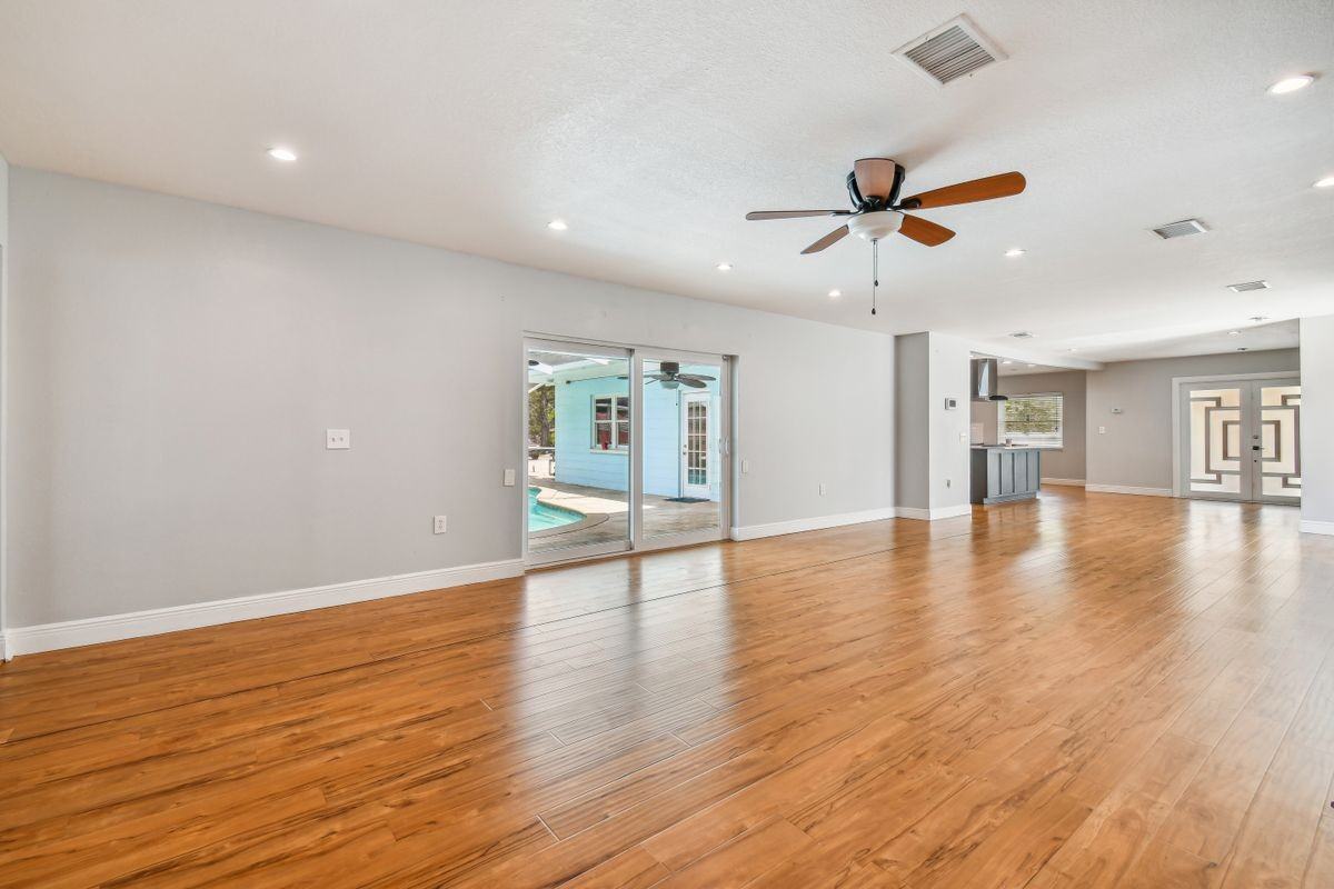 1302 Brandonwood Dr - Photo 4 of 17