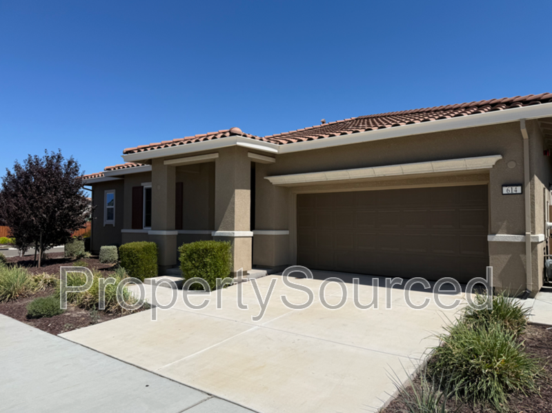 614 Madrone St - Photo 3 of 50