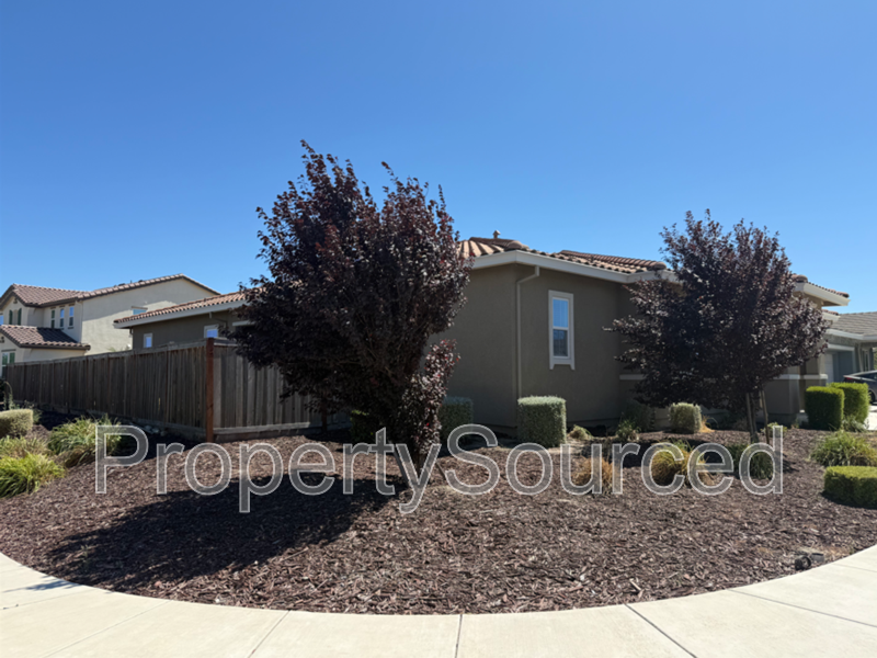 614 Madrone St - Photo 4 of 50