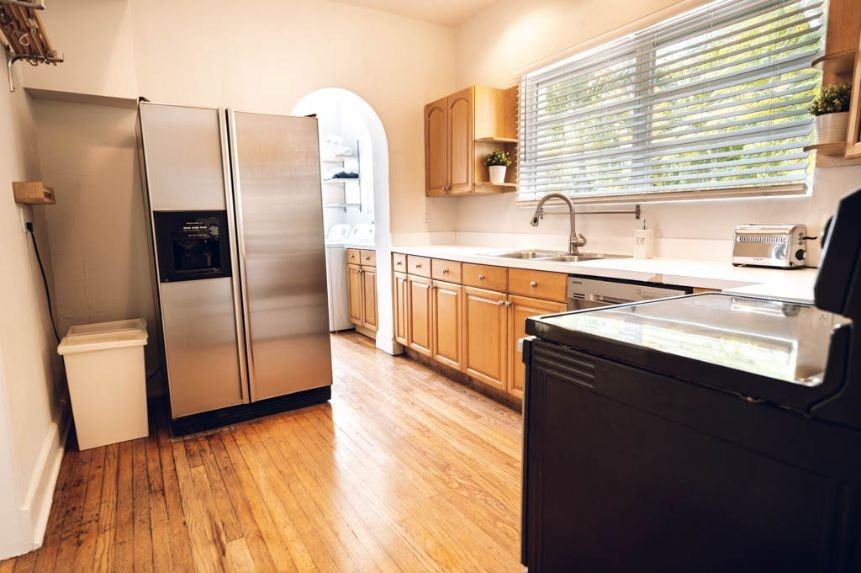 112 Ne 48th St #NA - Photo 6 of 23