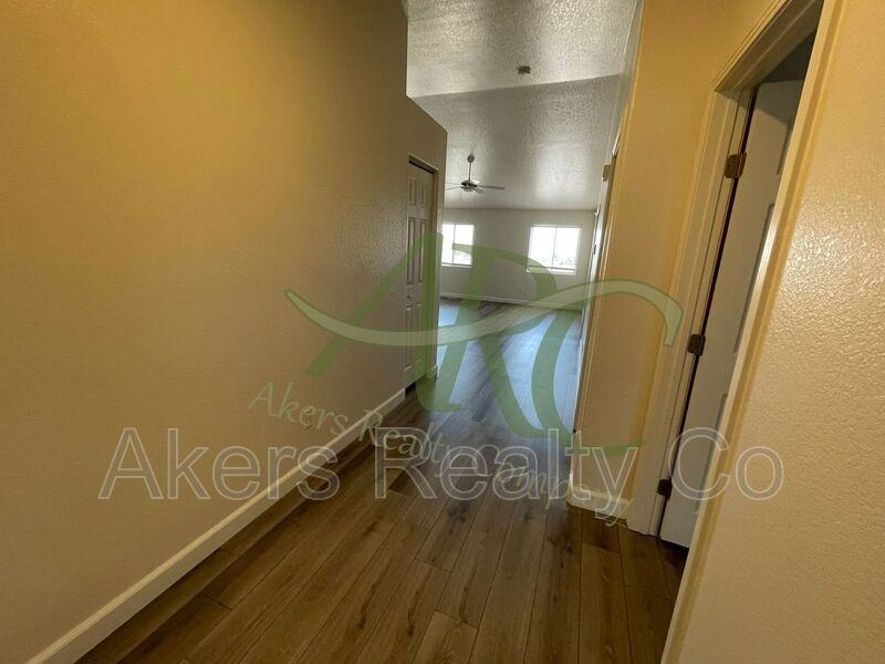 951 S Harmony Ln - Photo 3 of 17