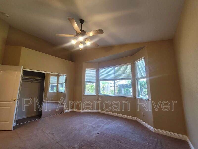 10920 Bellone Way - Photo 6 of 20