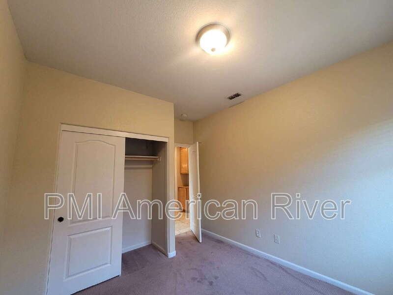 10920 Bellone Way - Photo 7 of 20
