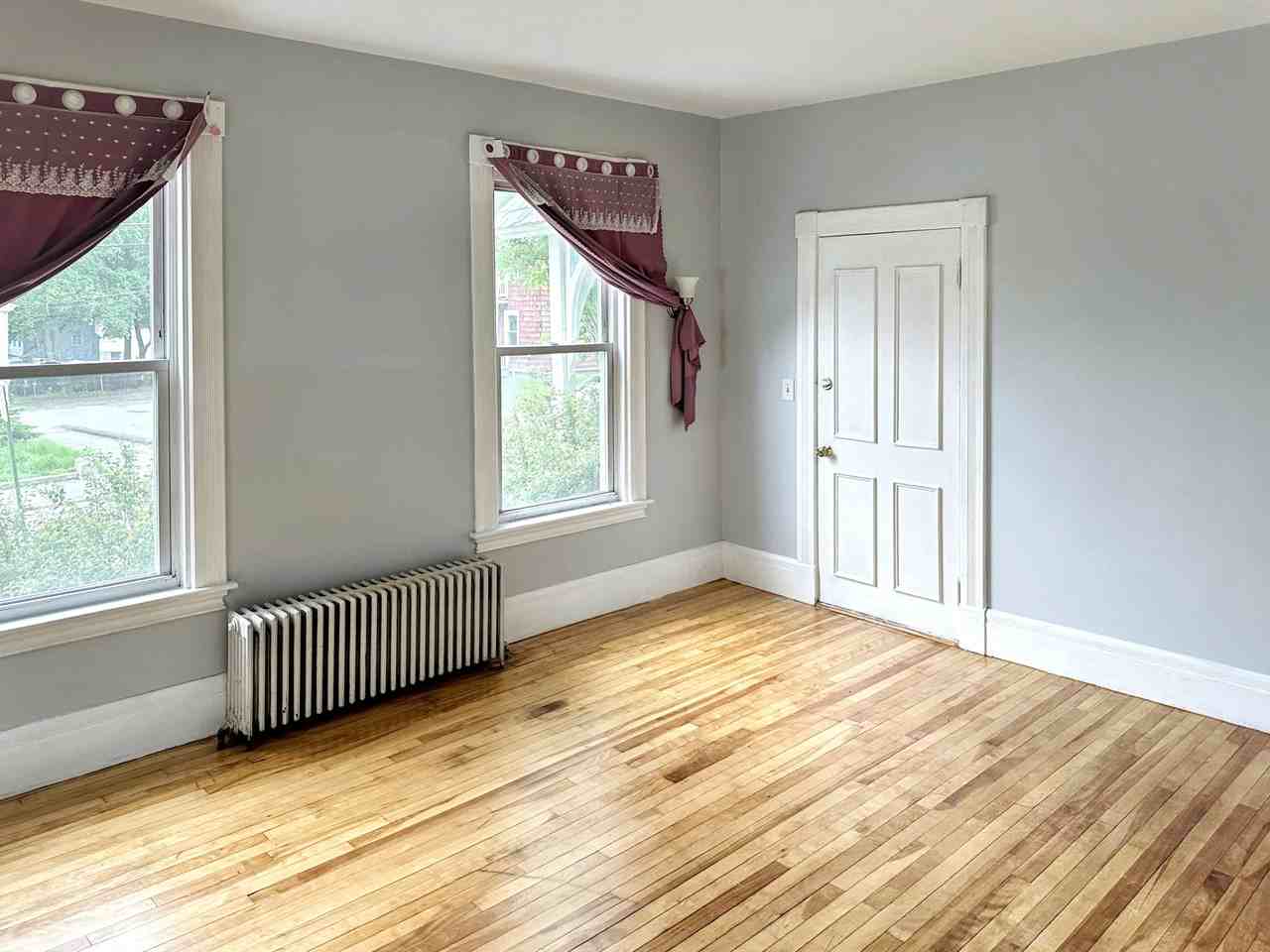 115 Highland Ave #1stFL - Photo 5 of 9