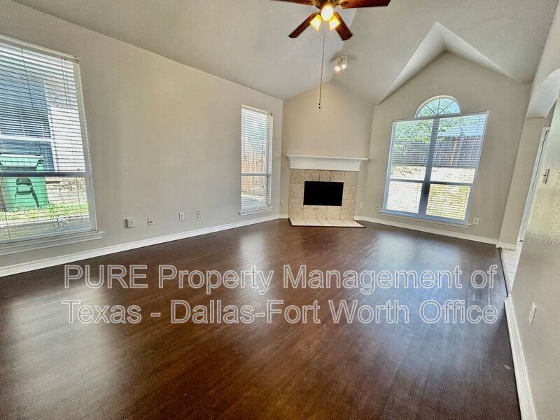 4008 Cottage Park Ct - Photo 5 of 31