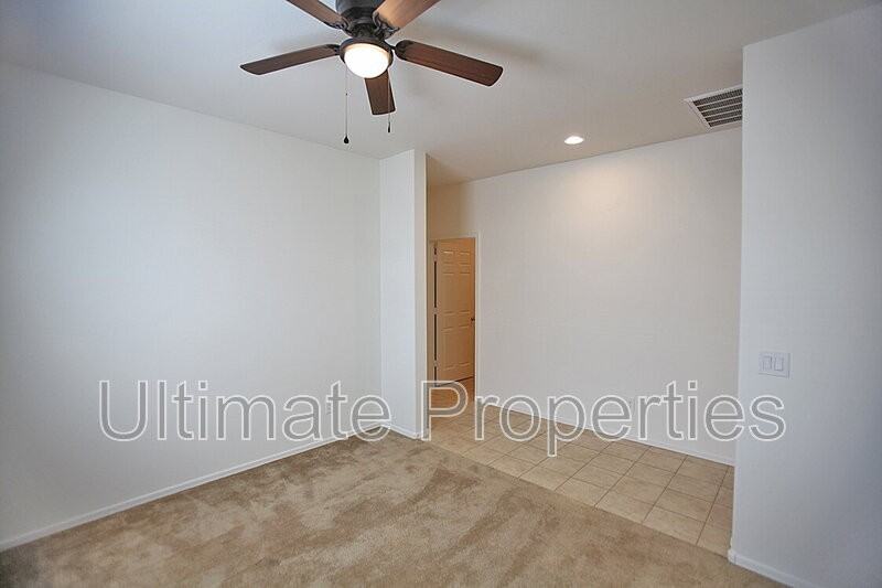 11538 W Redfield Rd - Photo 5 of 23