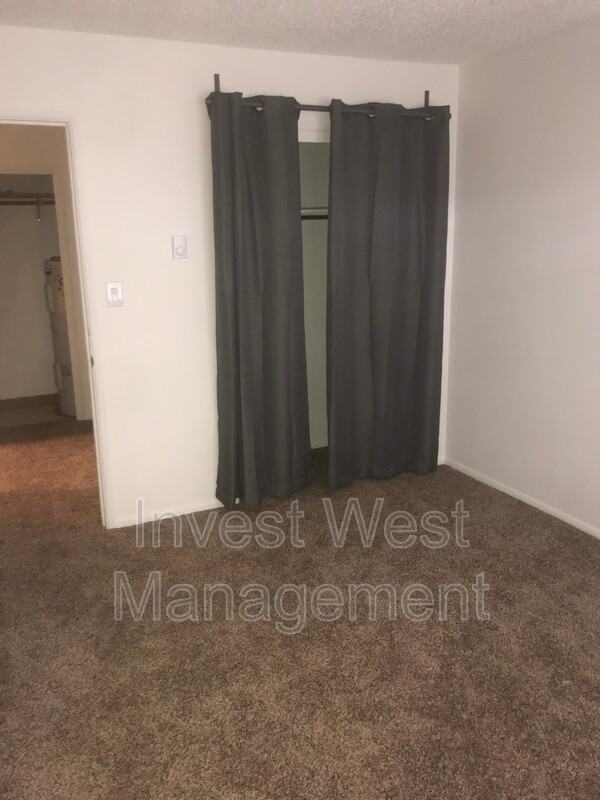 1955 33rd Ave #19 - Photo 5 of 9