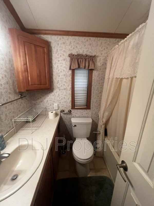 110 Edgewood Way - Photo 5 of 7
