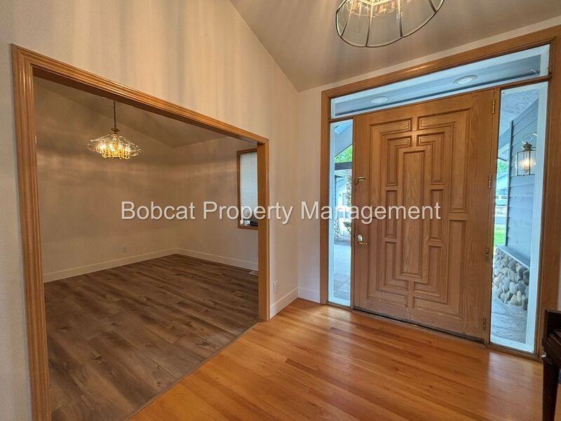 1300 Bridle Way - Photo 4 of 50
