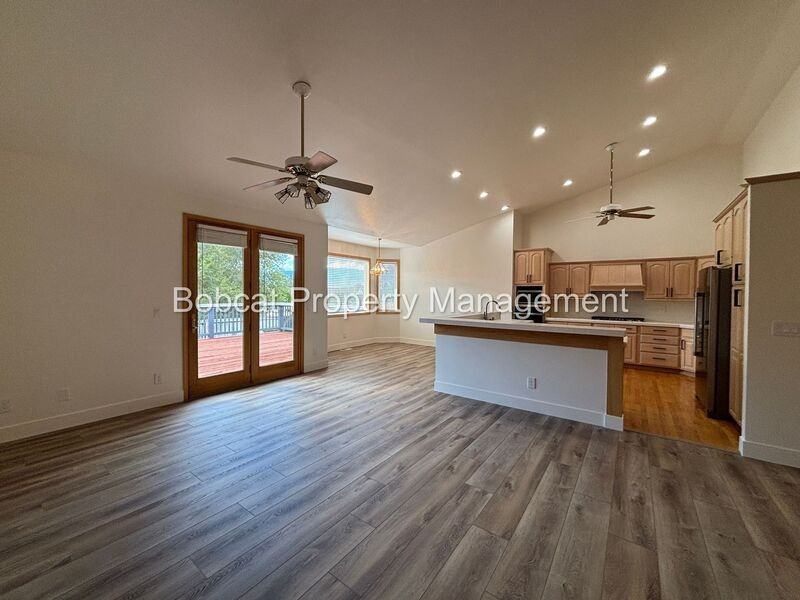 1300 Bridle Way - Photo 6 of 50
