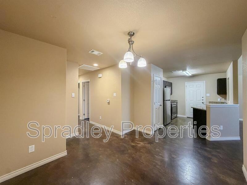 1051 Mason Dr Apt B - Photo 7 of 18