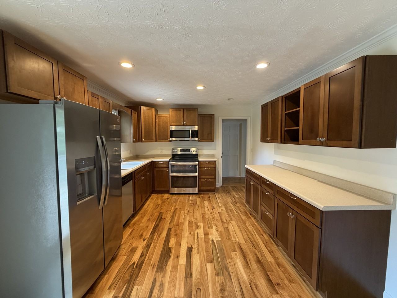 131 Hunters Way - Photo 7 of 21