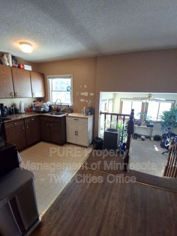 1175 15th Ave Se - Photo 2 of 13