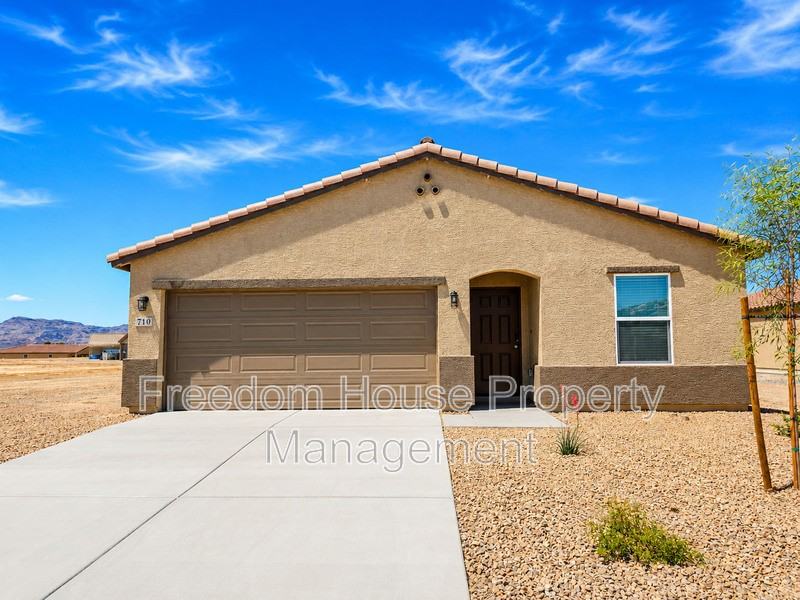 710 E Huyana Wind Dr - Photo 2 of 36