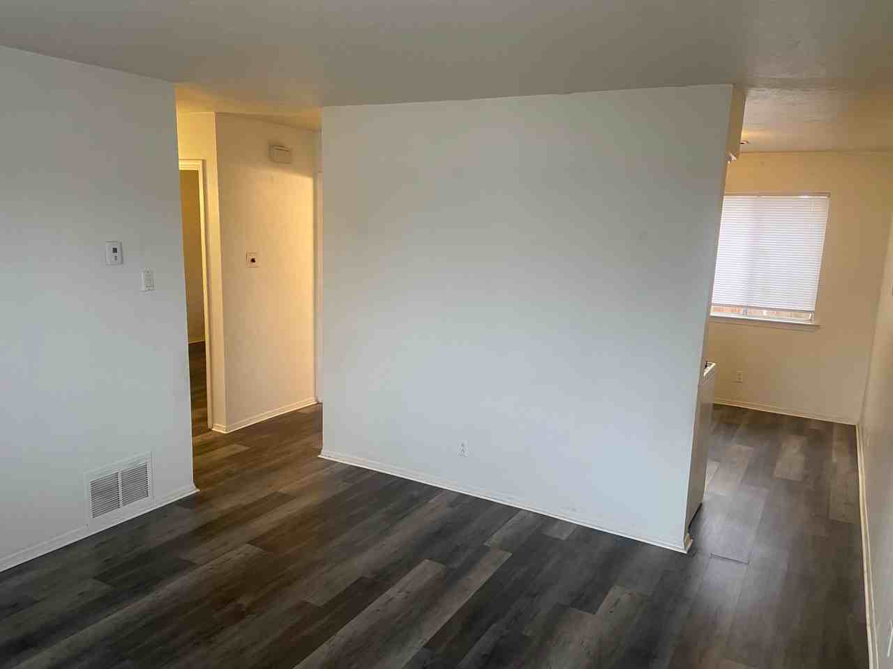 1717 Paisano St Ne - Photo 5 of 22